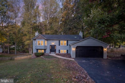 /international/us/10906-holleybrooke-drive-spotsylvania-va-110120892318/