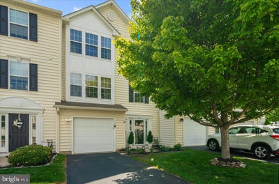 /international/us/19-bayberry-lane-pottstown-pa-110108301082/