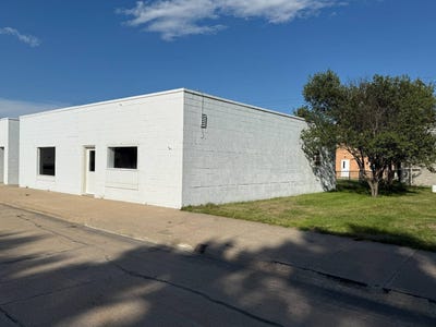 /international/us/213-215-s-main-street-atkinson-ne-110102062046/