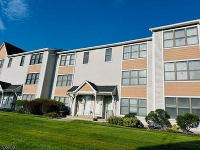 /international/us/84-heritage-ln-hamburg-boro-nj-110100753574/
