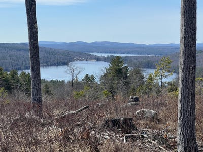 /international/us/deer-hill-road-harrison-me-110107401818/