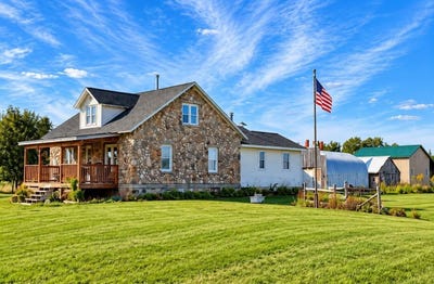 /international/us/8184-schultz-road-hubbard-lake-mi-110120065965/