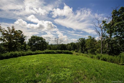 /international/us/229-mount-zion-road-marlboro-ny-110119567957/