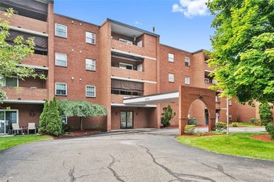 /international/us/2850-edgecliff-rd-unit-7-lower-burrell-pa-110108997965/