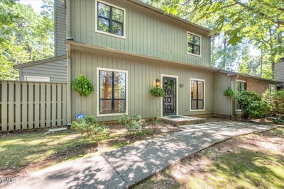 /international/us/225-twin-oaks-place-cary-nc-110102196359/
