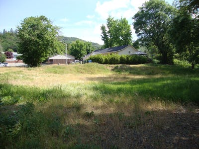 /international/us/105-brolin-court-rogue-river-or-110106153731/