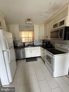/international/us/16-terrell-lane-willingboro-nj-110100980155/