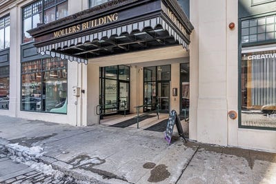 /international/us/23-33-middle-street-lowell-ma-110106321761/