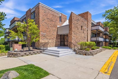 /international/us/1813-hemlock-place-schaumburg-il-110108342604/