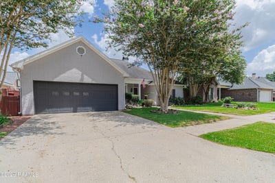 /international/us/104-hyacinth-drive-lafayette-la-110120772290/