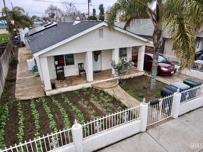 /international/us/917-p-street-bakersfield-ca-110105075750/