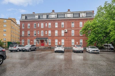 /international/us/90-appleton-street-lowell-ma-110108107749/