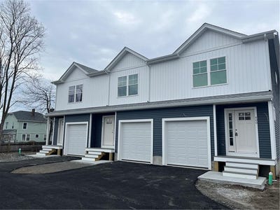 /international/us/400-juniper-street-east-providence-ri-110106956664/