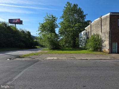 /international/us/1903-w-3rd-street-chester-pa-110108350243/