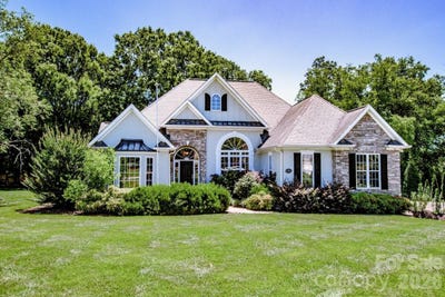 /international/us/131-s-gibbs-road-mooresville-nc-110108577909/