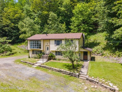 /international/us/257-lake-road-cobleskill-ny-110100500169/
