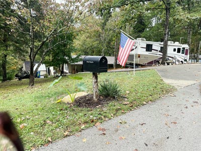 /international/us/1421-beaver-lake-road-lawrenceburg-ky-110120527902/