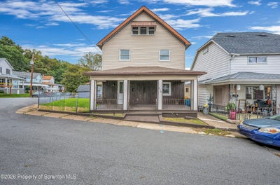/international/us/216-lawrence-street-archbald-pa-110120042135/