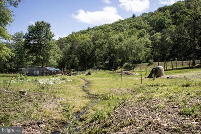 /international/us/680-starbright-drive-augusta-wv-110099407317/?lang=zh-tw