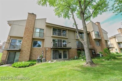 /international/us/804-s-oak-brook-ridge-drive-rochester-hills-mi-110108253755/