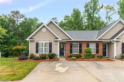 /international/us/3642-rock-meadow-circle-high-point-nc-110107725457/