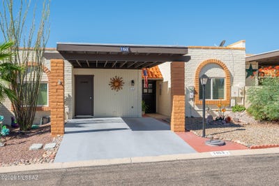 /international/us/1463-w-calle-pueblo-green-valley-az-110110363974/