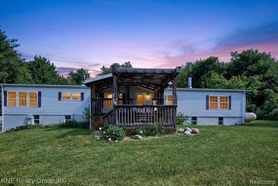 /international/us/4884-piersonville-road-marathon-twp-mi-110108685649/