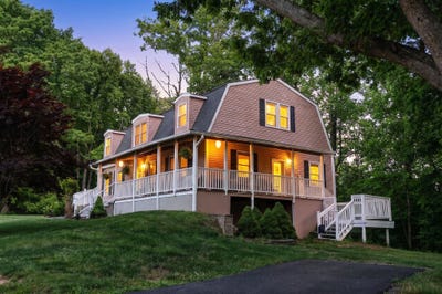 /international/us/875-campbells-hollow-rd-middlebrook-va-110108170467/