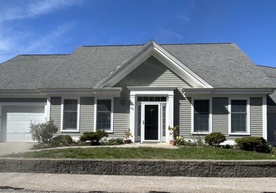 /international/us/42-farragut-way-kennebunk-me-110107982602/