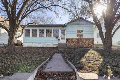 /international/us/319-e-11th-ave-hutchinson-ks-110107655292/