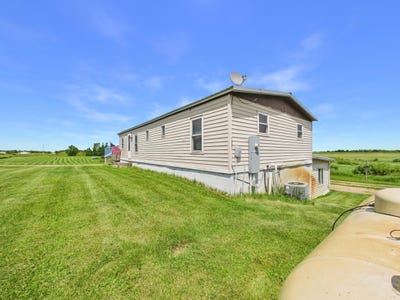 /international/us/1428-dove-road-holdingford-mn-110109157765/