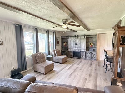 /international/us/322-w-lafayette-street-el-dorado-springs-mo-110108766280/