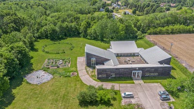 /international/us/56968-dailey-road-dowagiac-mi-110092170569/