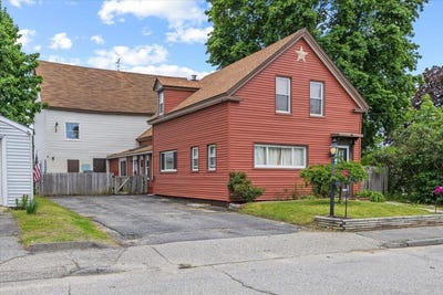 /international/us/152-prospect-street-biddeford-me-110108452296/