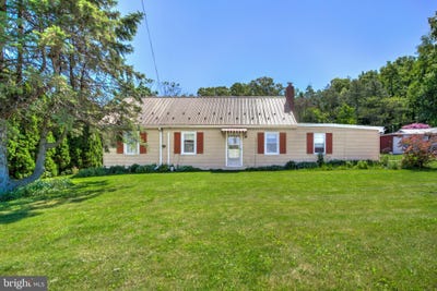/international/us/3472-messersmith-road-york-pa-110108266164/