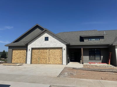 /international/us/7925-duke-parkway-spearfish-sd-110099585735/