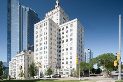 /international/us/777-n-prospect-ave-milwaukee-wi-110108888503/