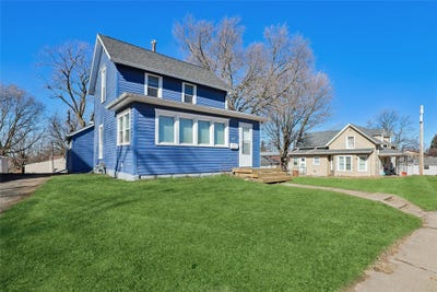 /international/us/427-west-street-grinnell-ia-110105867965/