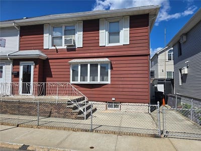 /international/us/22-bevy-court-brooklyn-ny-110108441283/