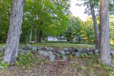 /international/us/1032-cleveland-hill-road-tamworth-nh-110110220148/