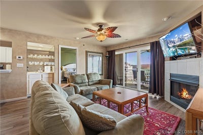 /international/us/4800-eagleview-drive-osage-beach-mo-110110176012/