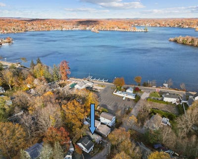 /international/us/18-lake-boulevard-east-hampton-ct-110107552515/