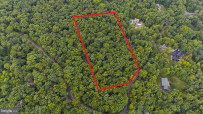 /international/us/hill-road-robesonia-pa-110110143387/
