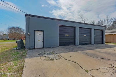 /international/us/308-dixon-street-wallace-nc-110106142163/