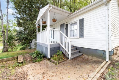 /international/us/603-e-8th-avenue-gastonia-nc-110120460293/
