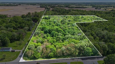 /international/us/4244-hillandale-road-sodus-mi-110108192873/