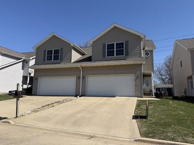 /international/us/1116-doral-drive-bloomington-il-110106492500/