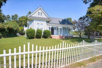 /international/us/301-w-5th-street-waynesboro-ga-110110309588/