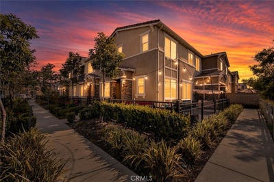 /international/us/16502-casa-grande-avenue-fontana-ca-110107615526/