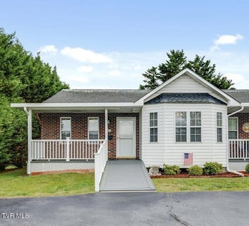 /international/us/617-race-street-elizabethton-tn-110107664304/